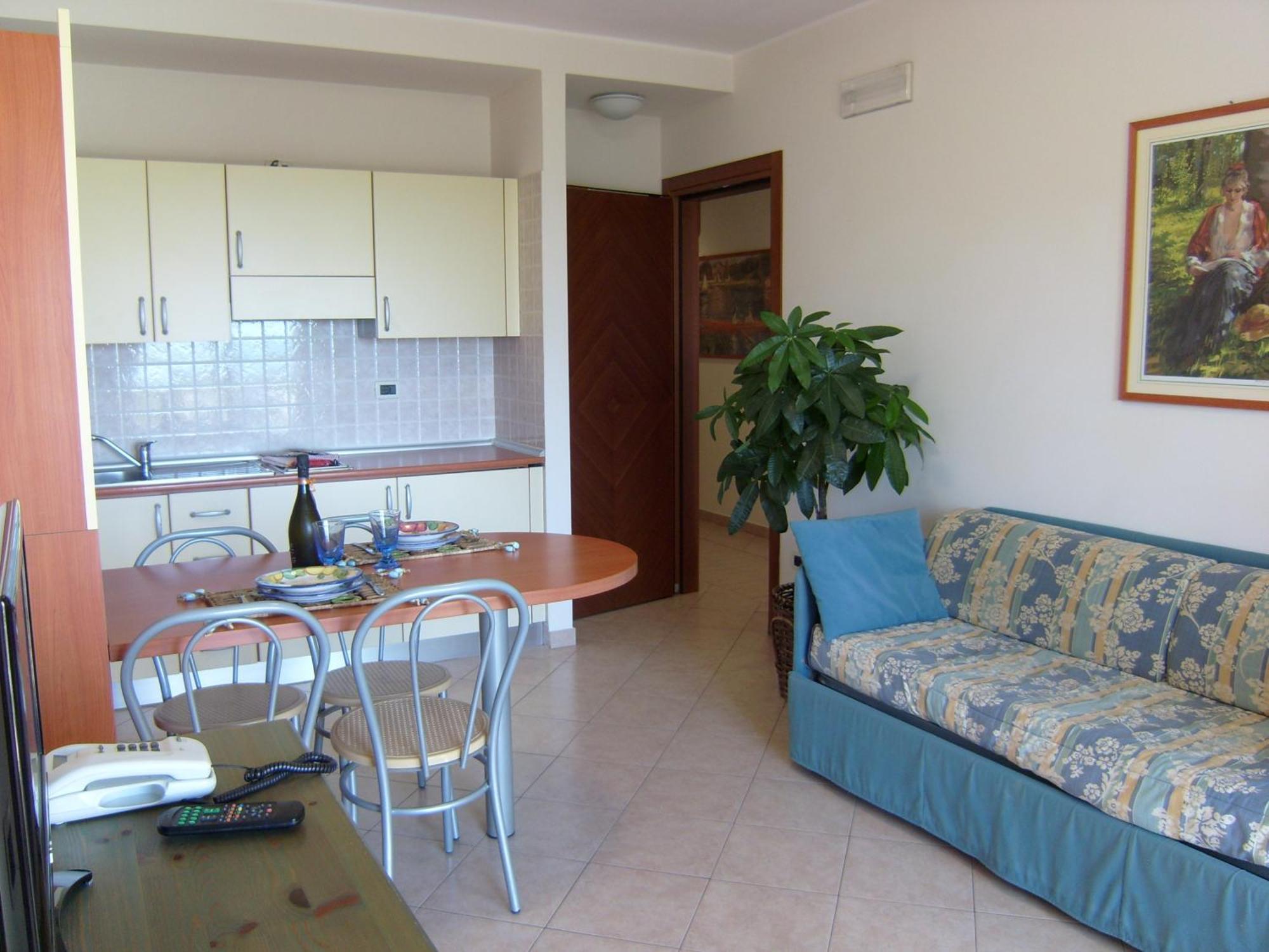 Residence Torre Del Mar Альба-Адриатика Номер фото
