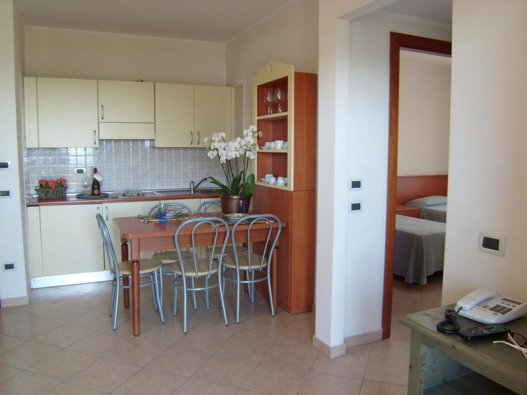Residence Torre Del Mar Альба-Адриатика Номер фото